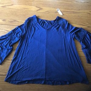 NWT New Directions navy size large bell sleeve top